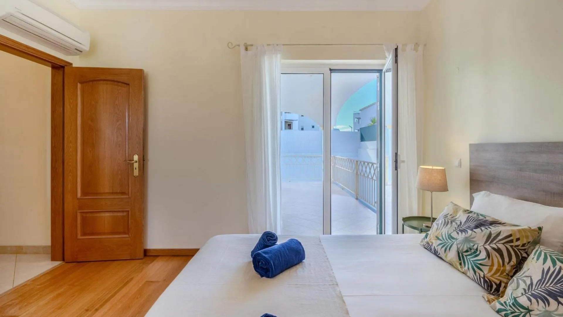 Villa Colibri By Interhome Patroves