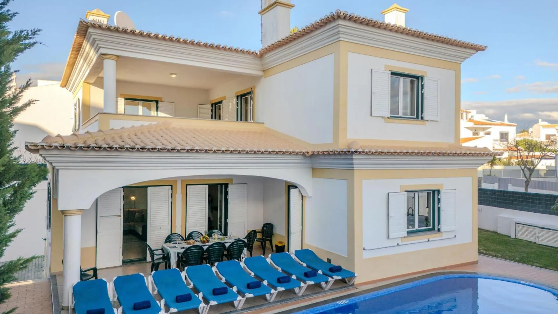 Villa Colibri By Interhome Patroves
