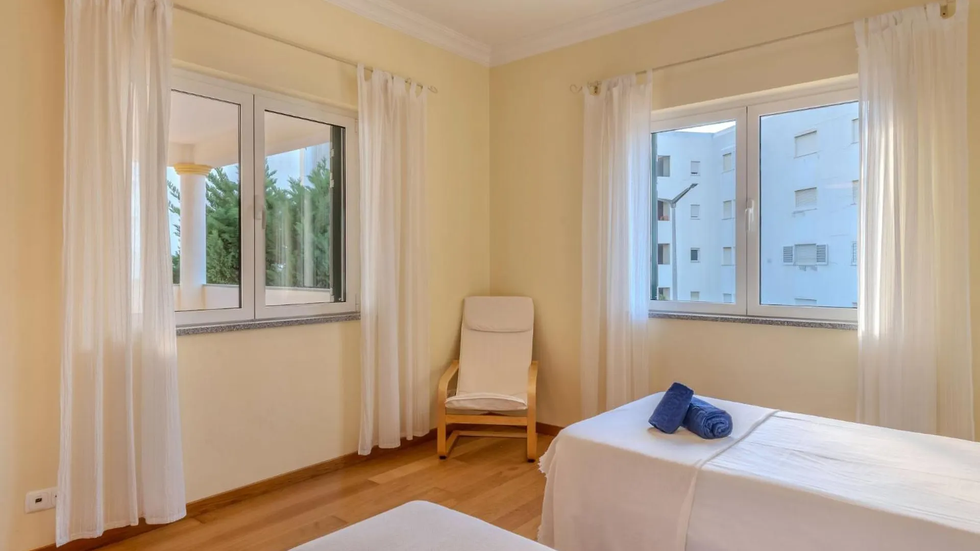 Villa Colibri By Interhome Patroves