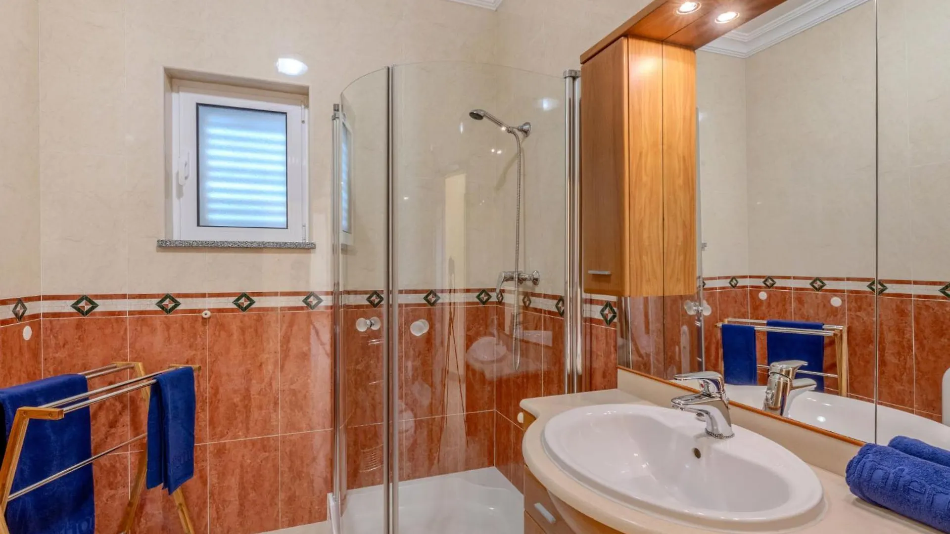 Villa Colibri By Interhome Patroves